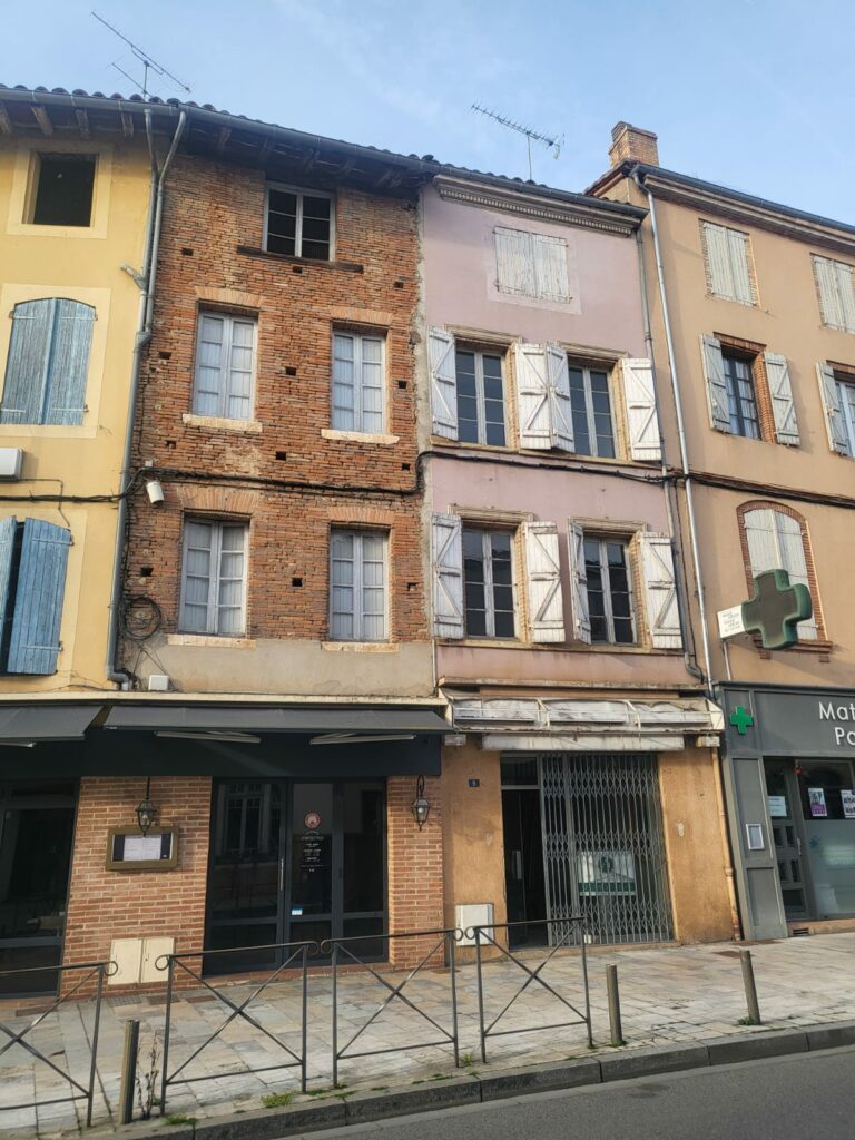 Facade-1